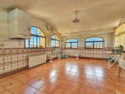 Espectacular casa con garaje y terraza en Parte antigua